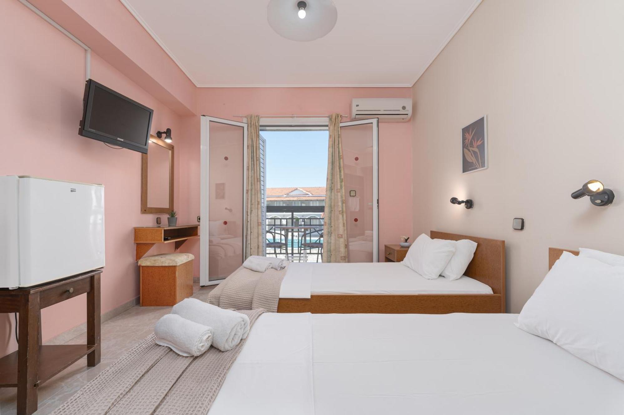 Hotel Aura Laganas Exteriér fotografie